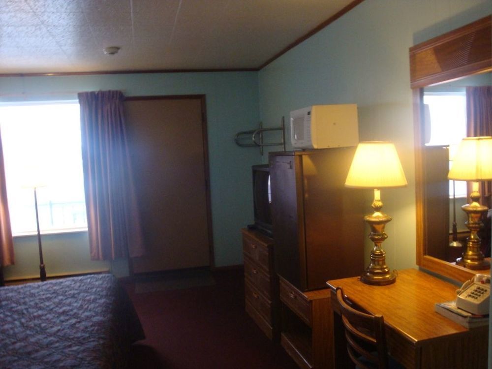 Currys Motel By Oyo Saginaw Mi Kamer foto