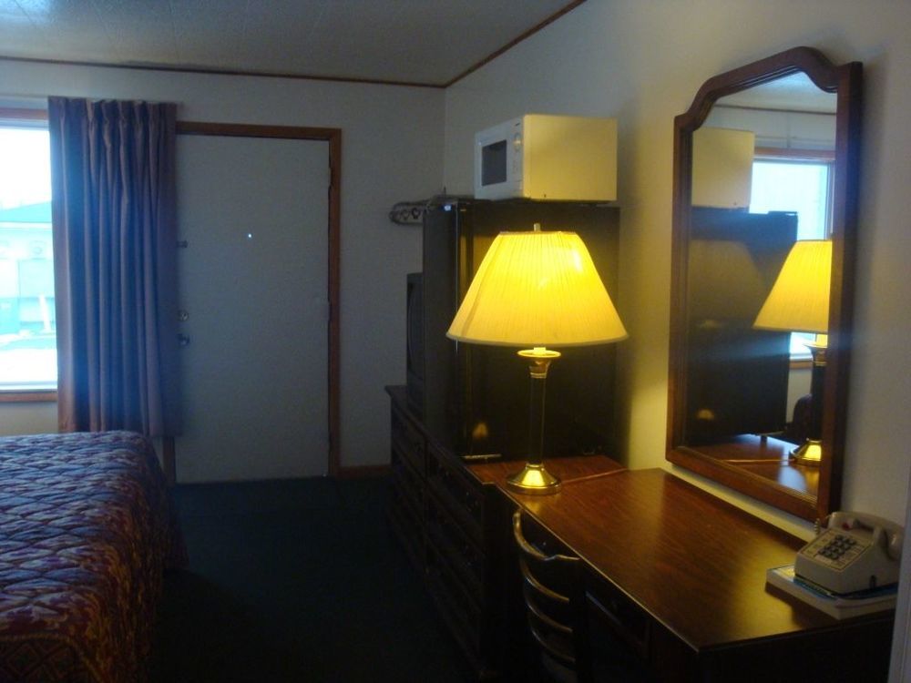Currys Motel By Oyo Saginaw Mi Kamer foto
